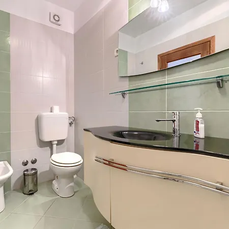 Jadranka By Interhome بيت للعطل